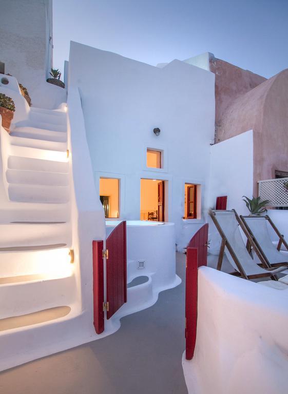 Hector Cave House Villa เอีย ภายนอก รูปภาพ